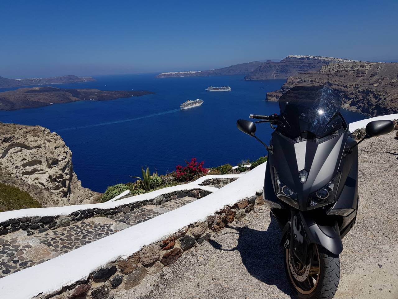 Scooter Rental Santorini: 5 Points to Know