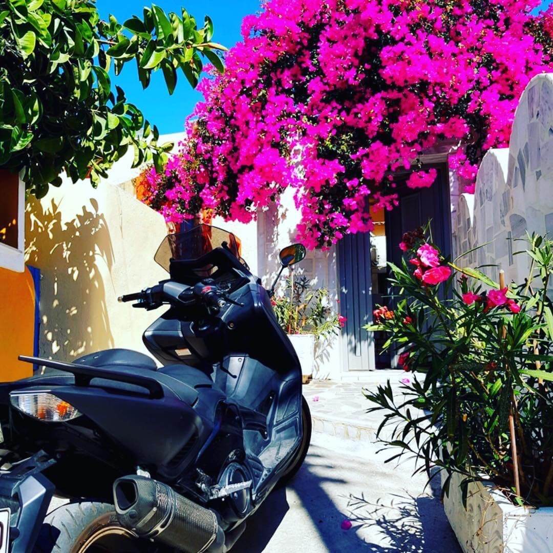 Scooter Rentals in Santorini - The easy way